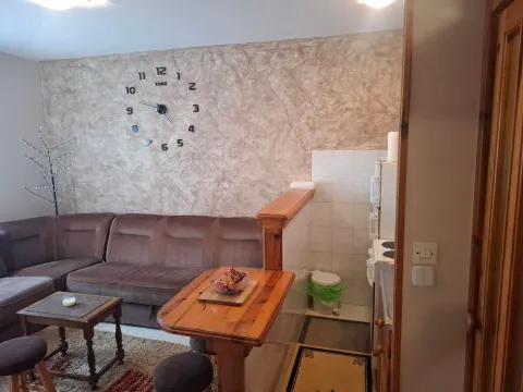 Prodaja, dvosoban stan, 34m², Centar, Zlatibor - image 4