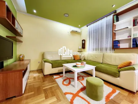 Sale, two bedroom apartment, 63m², Stari Aerodrom, Podgorica - image 11