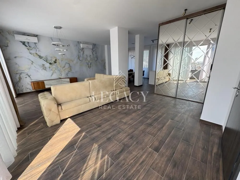 Sale, four bedroom apartment, 190m², Južni Bulevar, Vračar Sve Podlokacije