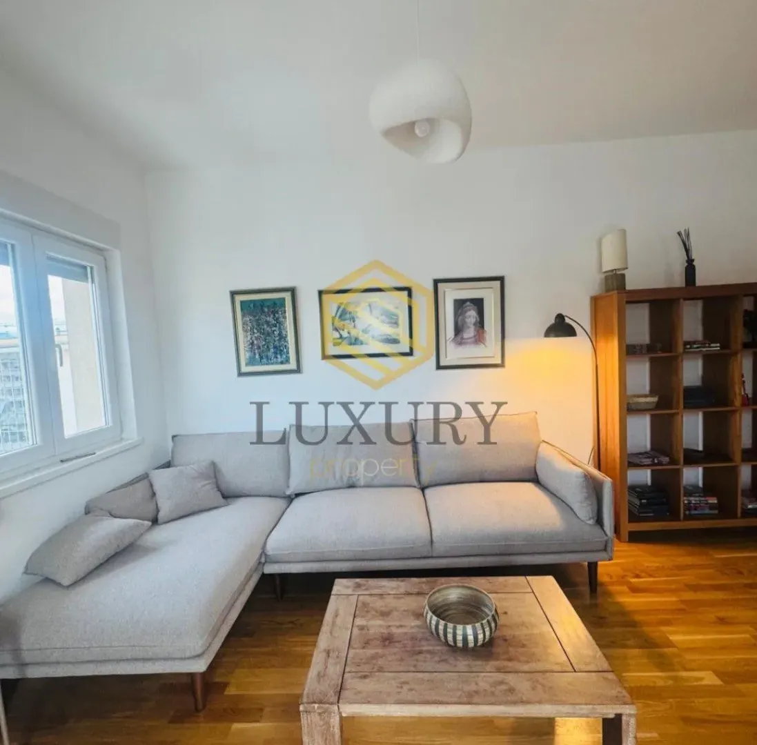 Izdavanje, jednosoban stan, 53m², City Kvart, Podgorica