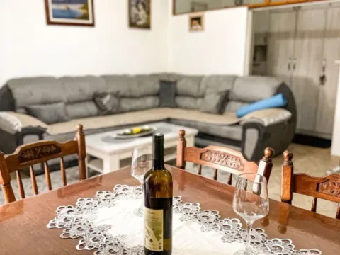 Sale, two bedroom apartment, 60m², Škaljari, Kotor - image 4