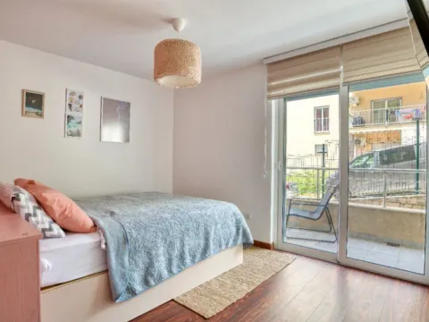 Rent, two bedroom apartment, 64m², Petrovac, Budva - image 12