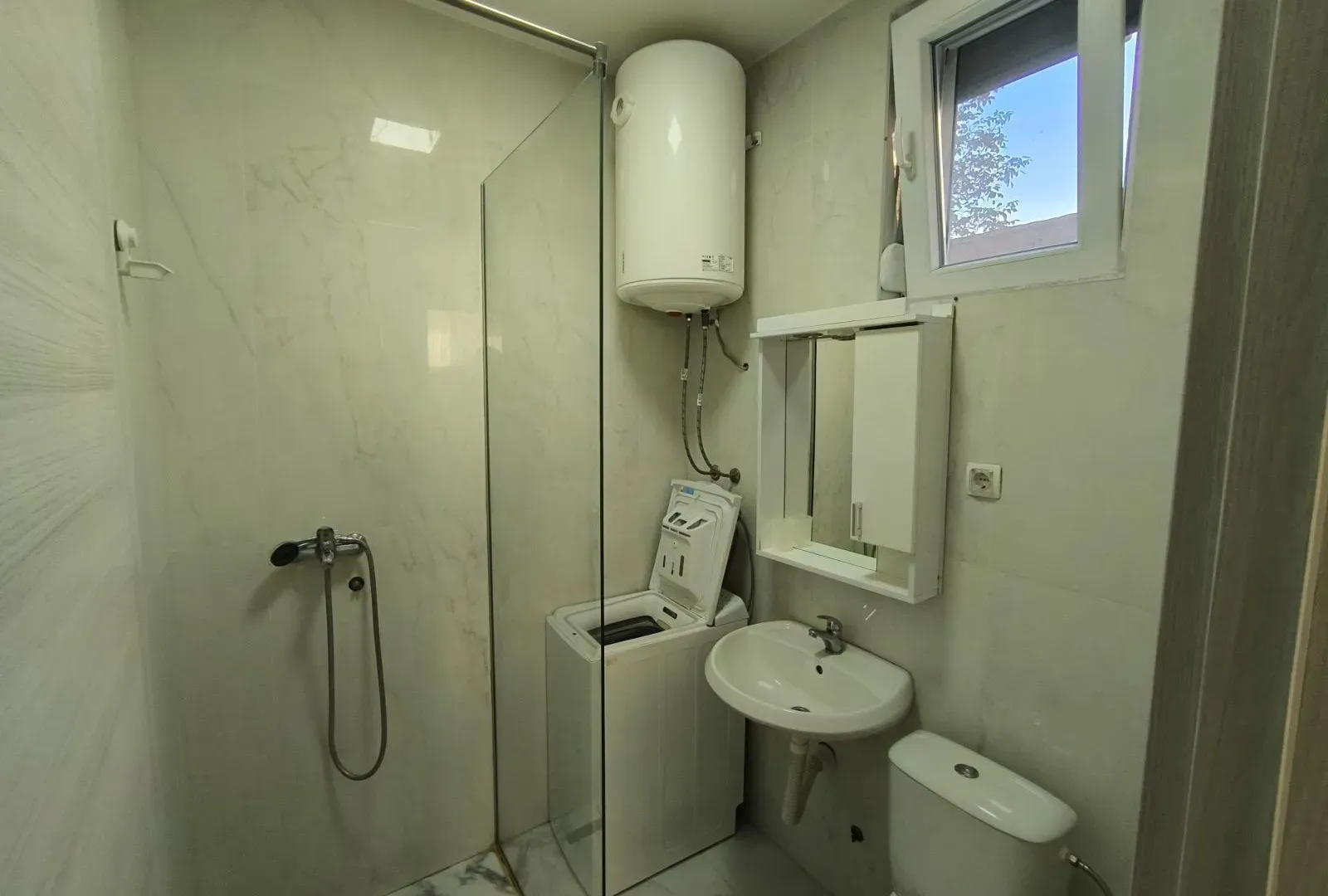Stan-na-dan, stan, 30m², Central Point, Podgorica