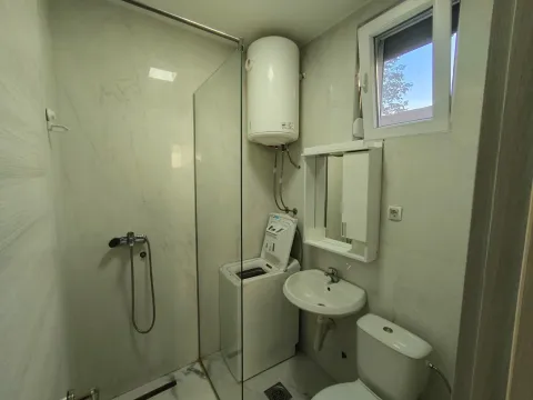 Daily-rent, one bedroom apartment, 30m², Central Point, Podgorica - image 6