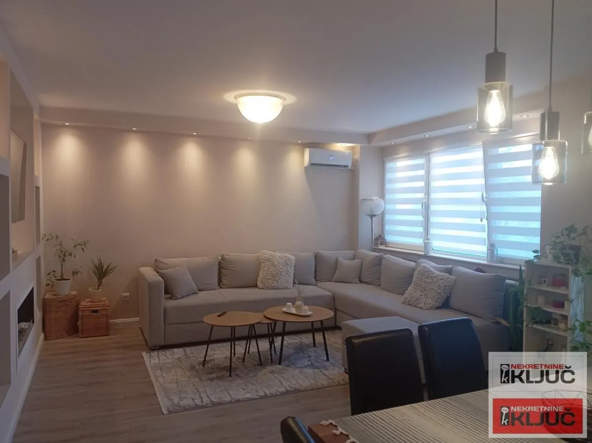 Sale, two bedroom apartment, 76m², Socijalno, Novi Sad Sve Podlokacije