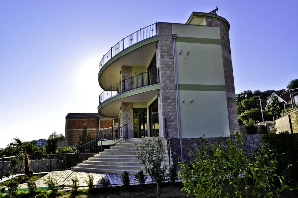 Sale, house, 600m², Šušanj, Bar