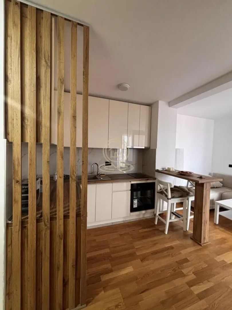 Izdavanje, jednosoban stan, 38m², Medijana, Niš