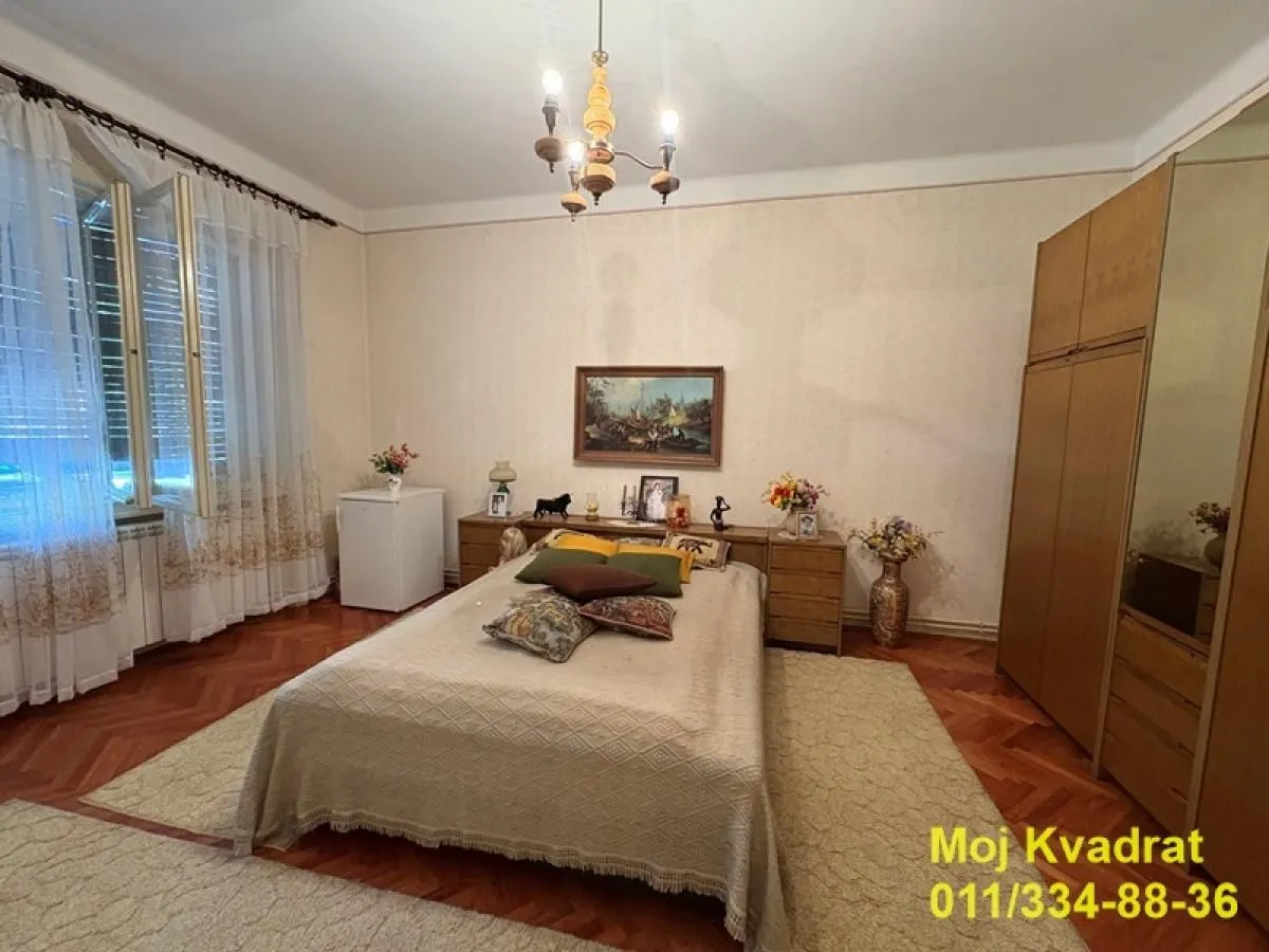 Izdavanje, kuća, 142m², Centar, Pančevo