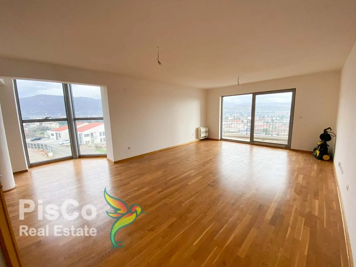 Izdavanje, trosoban stan, 112m², Gorica C, Podgorica