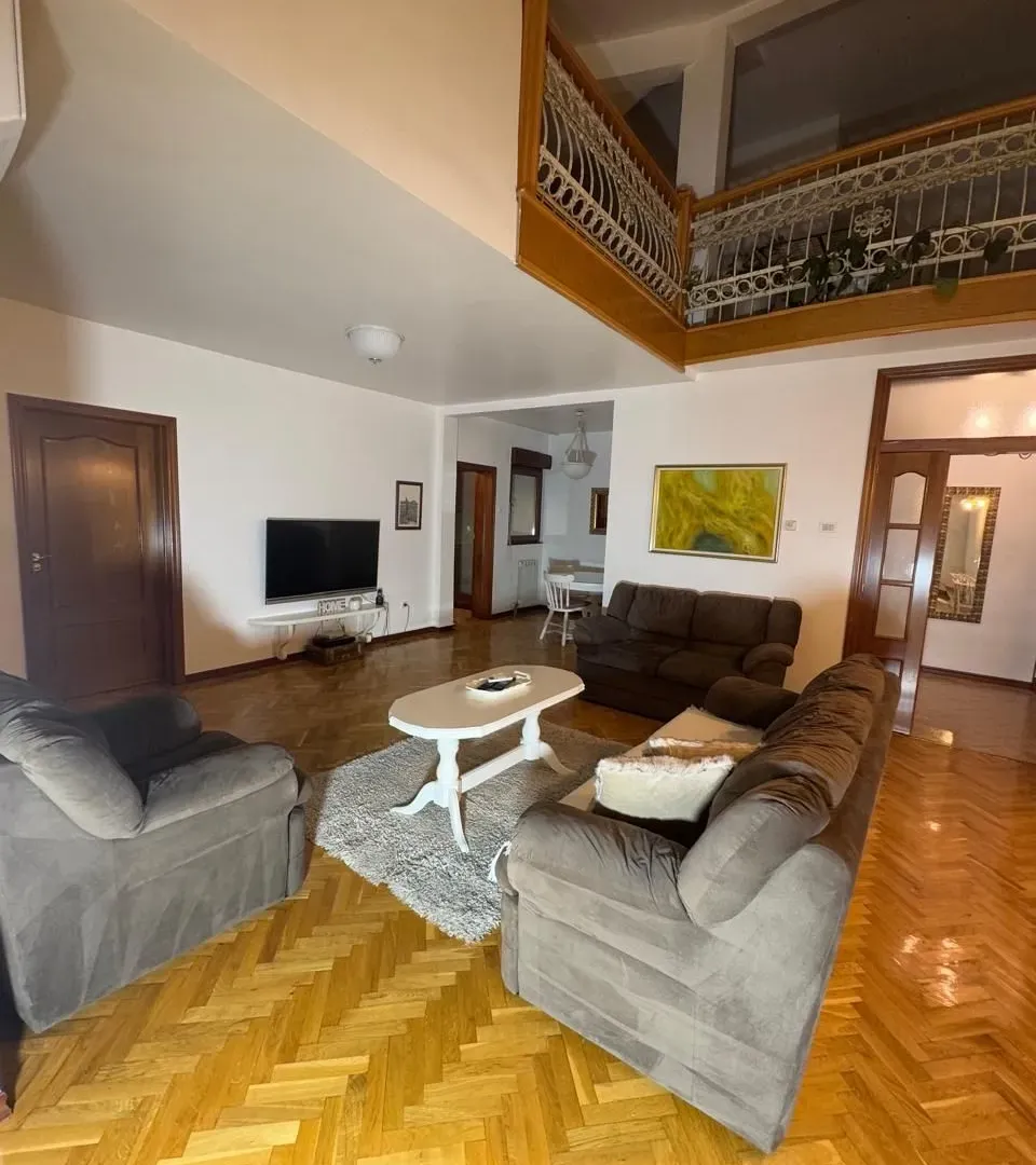 Izdavanje, stan, 142m², Vezirov Most, Podgorica