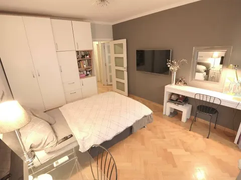 Sale, three bedroom apartment, 81m², Vračar Hram, Vračar Sve Podlokacije - image 8