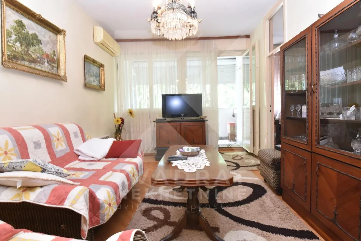 Prodaja, trosoban stan, 81m², Autobuska stanica, Podgorica