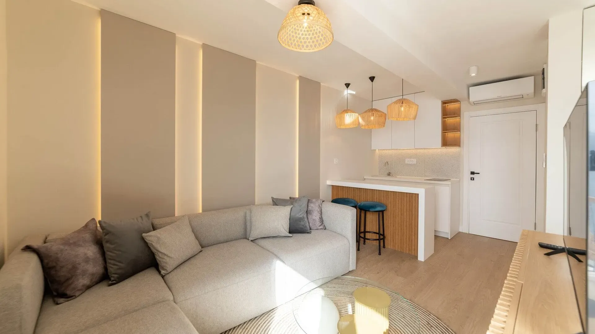Sale, hospitality venue, 358m², Pržno, Budva