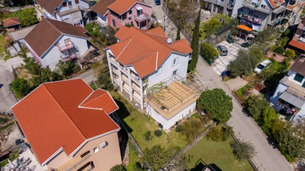 Prodaja, kuća, 370m², Kalimanj, Tivat