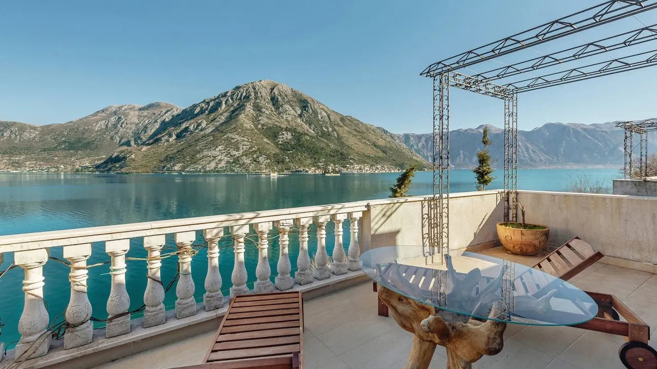 Sale, two bedroom apartment, 92m², Kostanjica, Kotor
