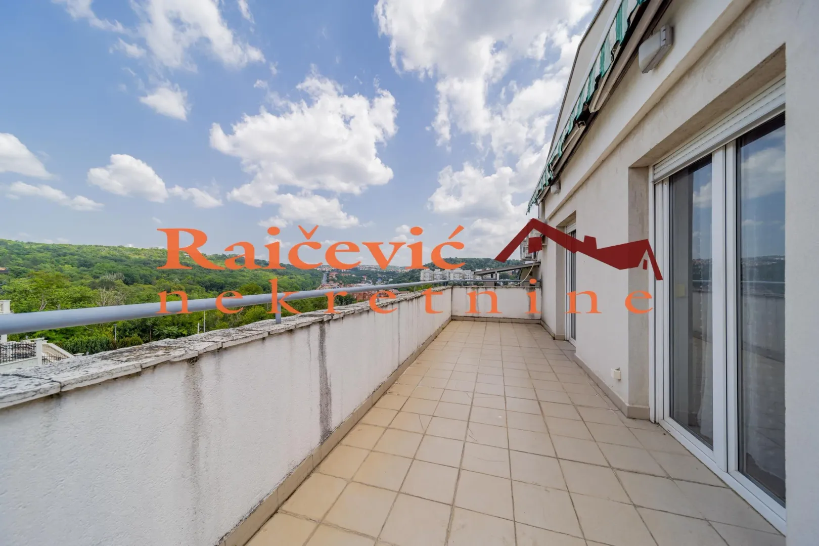 Prodaja, četvorosoban stan, 142m², Savski Venac, Beograd