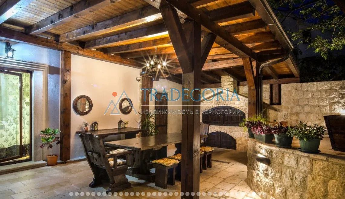 Prodaja, kuća, 497m², Prčanj, Kotor
