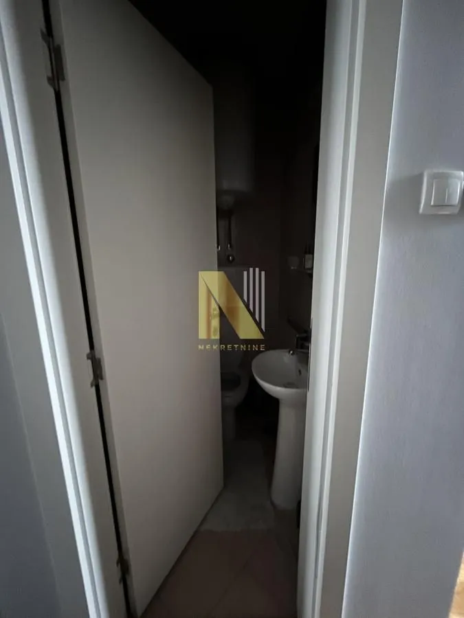 Prodaja, dvosoban stan, 65m², Podbara, Novi Sad Sve Podlokacije