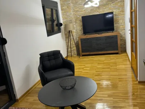 Izdavanje, jednosoban stan, 65m², Murtovina, Podgorica - image 8