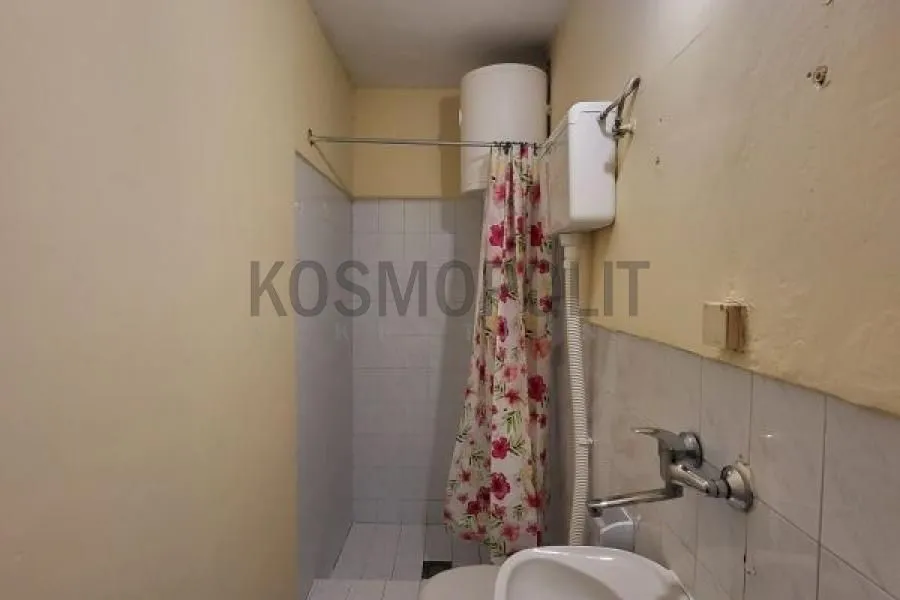 Prodaja, jednosoban stan, 33m², Sarajevska, Beograd