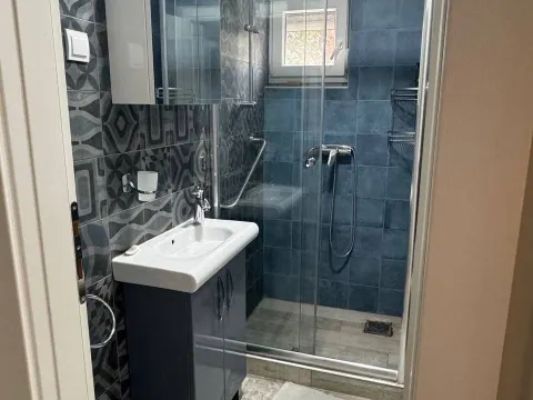 Rent, two bedroom apartment, 75m², Centar, Tivat - image 13