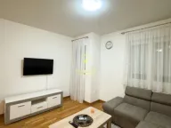Izdavanje, jednosoban stan, 45m², City Kvart, Podgorica - image 1