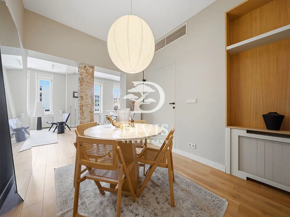 Rent, two bedroom apartment, 70m², Kalenić Pijaca, Vračar Sve Podlokacije