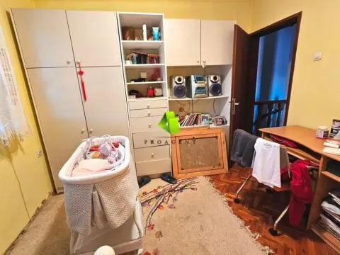Izdavanje, četvorosoban stan, 180m², Apelovac, Niš - image 13