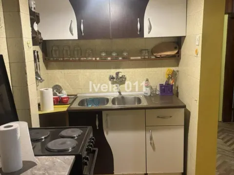 Prodaja, četvorosoban stan, 88m², Cvetni Trg, Vračar Sve Podlokacije - image 2