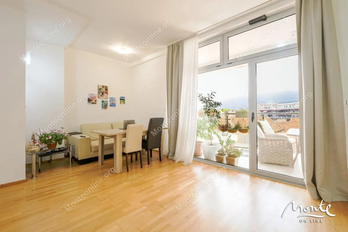 Sale, four bedroom apartment, 150m², Rozino, Budva