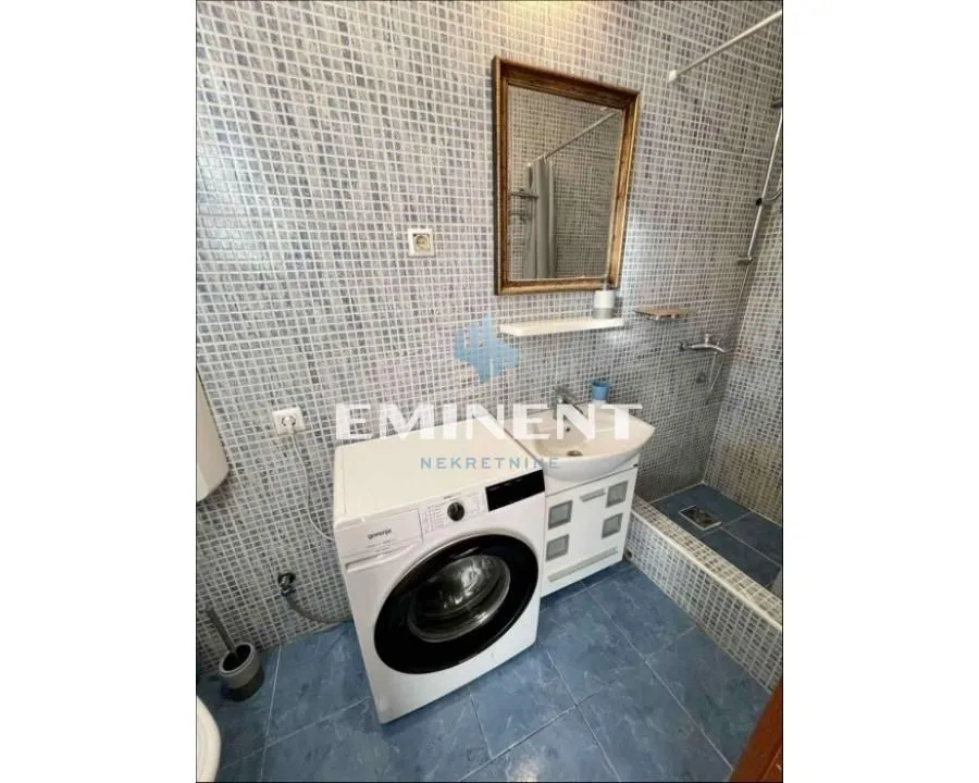 Izdavanje, stan, 41m², Zemun Sve Podlokacije, Beograd