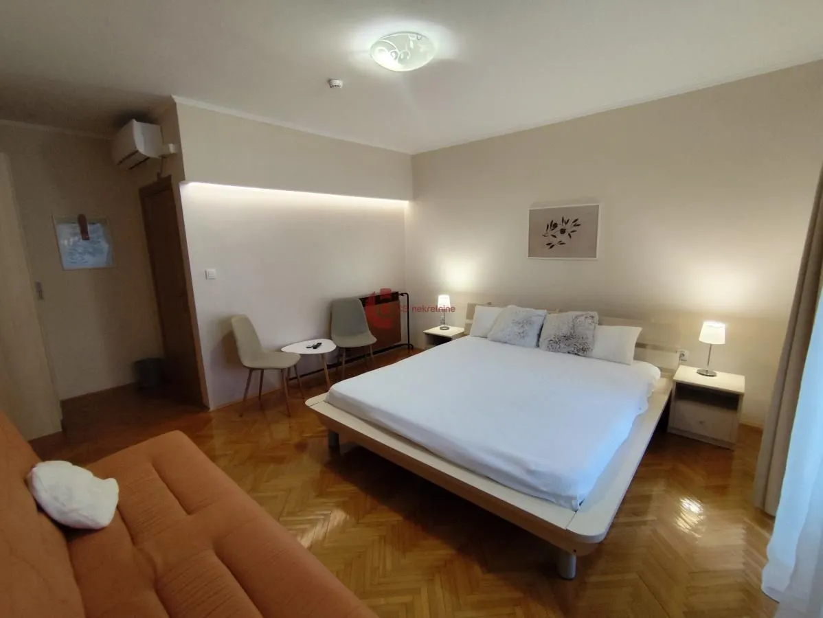 Prodaja, kuća, 340m², Palić, Subotica