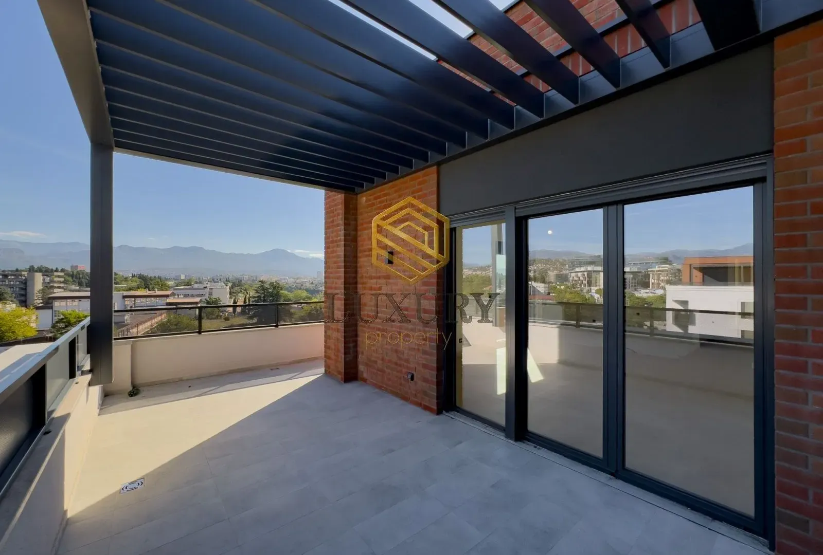 Prodaja, trosoban stan, 149m², Preko Morače, Podgorica