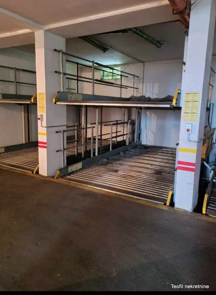 Prodaja, parking/garaža, 15m², Kalenić Pijaca, Vračar Sve Podlokacije