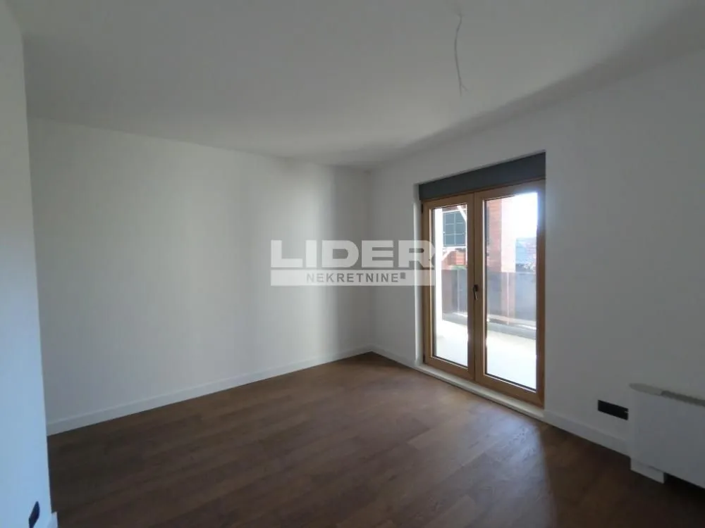 Sale, four bedroom apartment, 125m², Autokomanda, Voždovac Sve Podlokacije