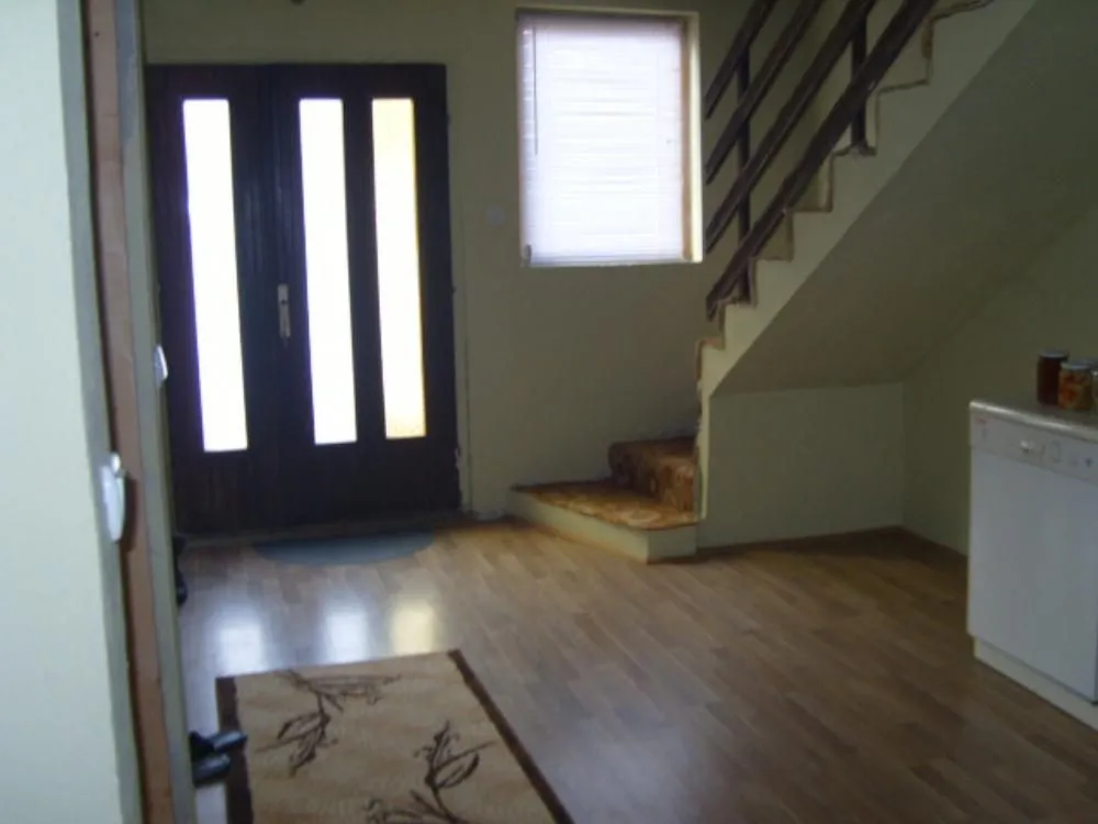 Prodaja, kuća, 300m², Trnava, Jagodina