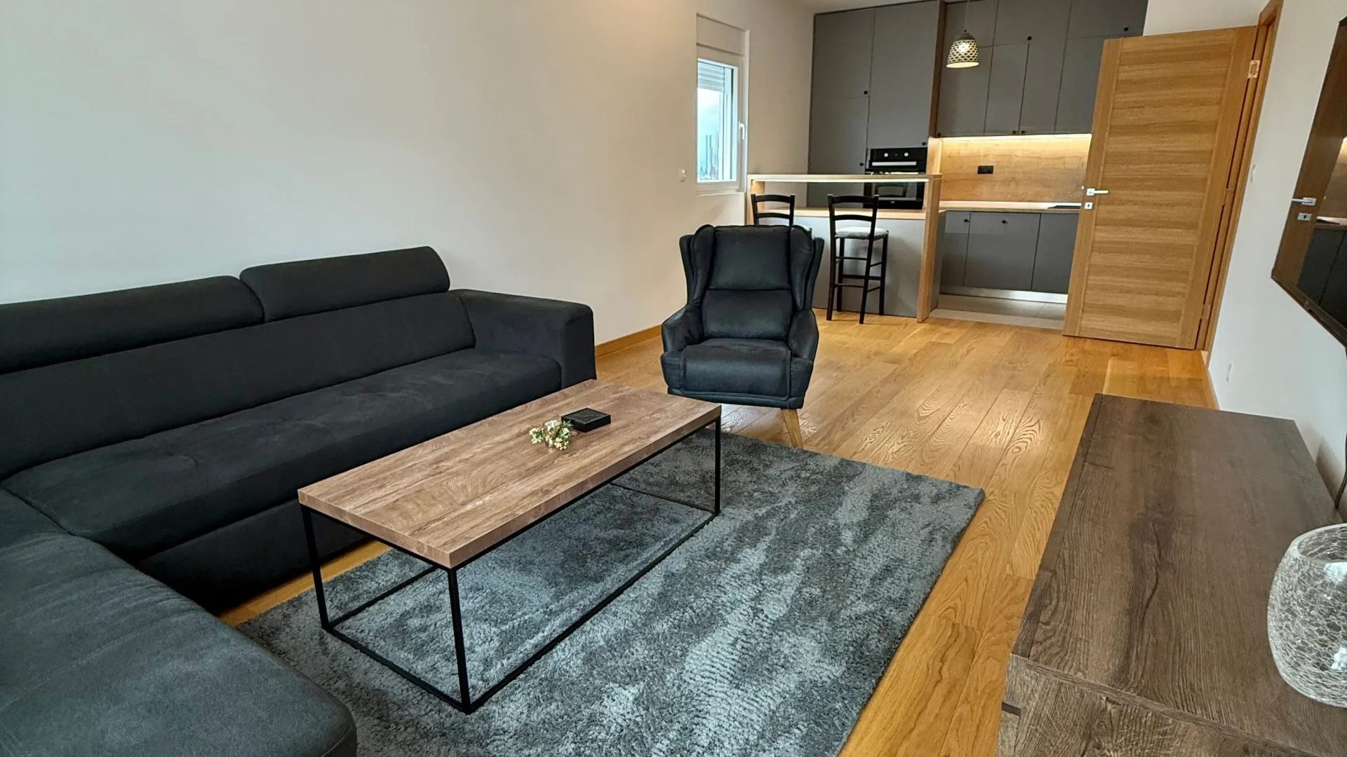 Prodaja, dvosoban stan, 72m², New City, Podgorica