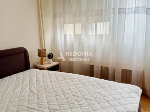 Rent, two bedroom apartment, 50m², Kalemegdan, Beograd - image 6