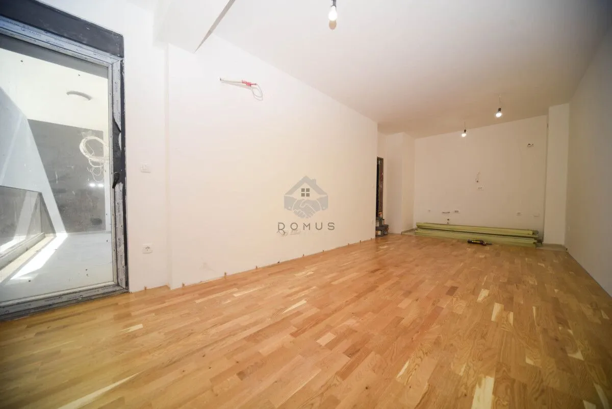 Prodaja, dvosoban stan, 70m², Stari Aerodrom, Podgorica