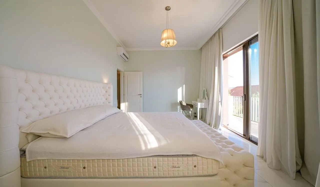 Sale, house, 290m², Tivat, Crna Gora