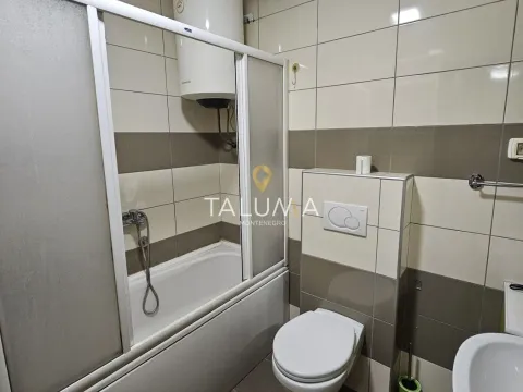 Izdavanje, dvosoban stan, 75m², City Kvart, Podgorica - image 11