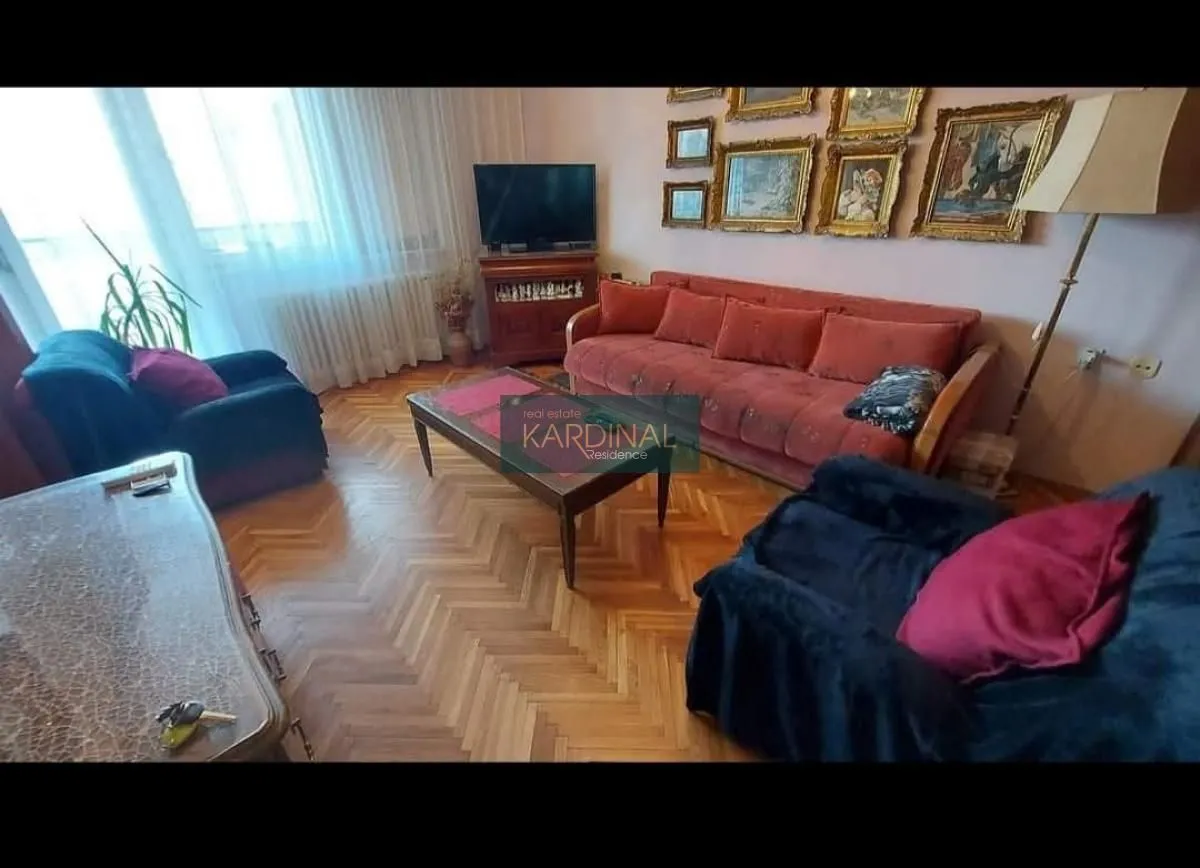 Prodaja, dvosoban stan, 66m², Centar, Jagodina