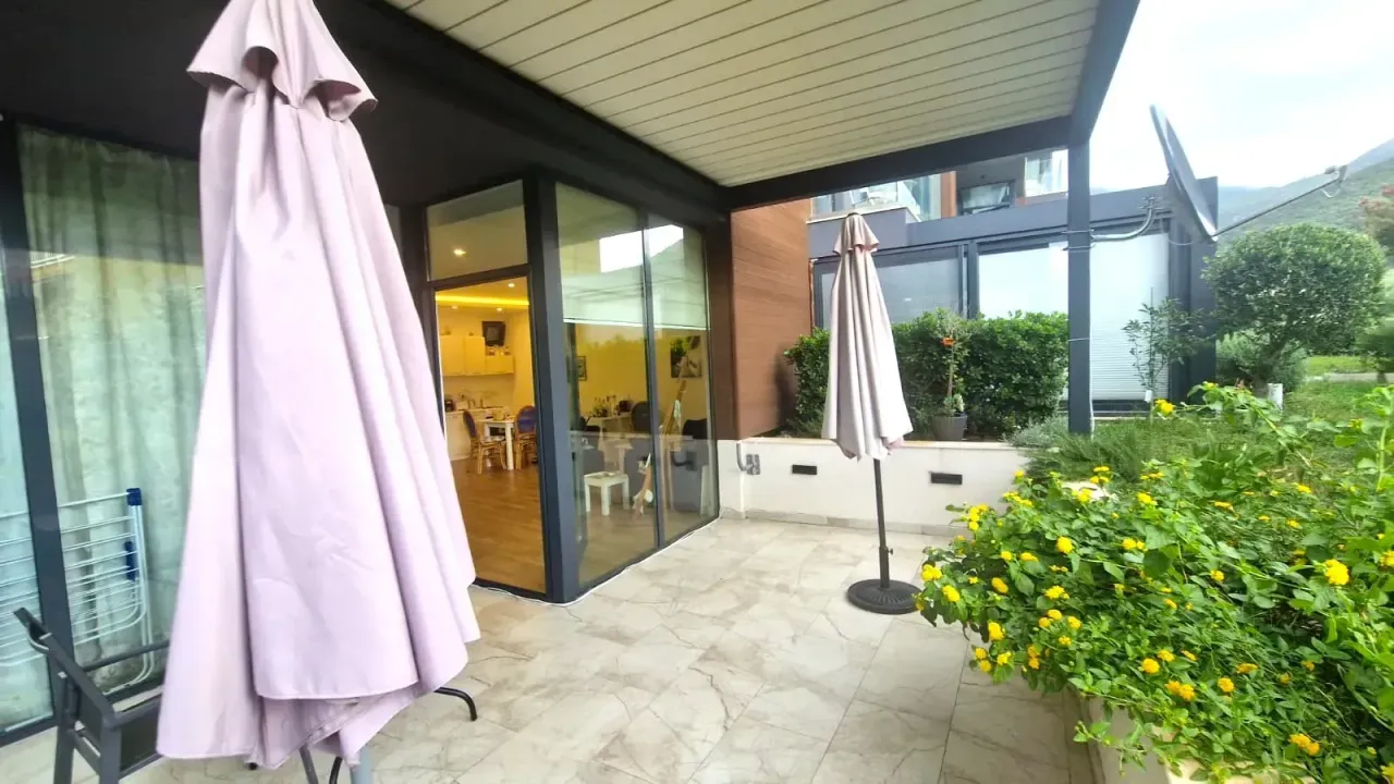 Prodaja, stan, 63m², Tivat, Crna Gora