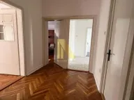 Izdavanje, trosoban stan, 84m², Centar, Novi Sad - image 2