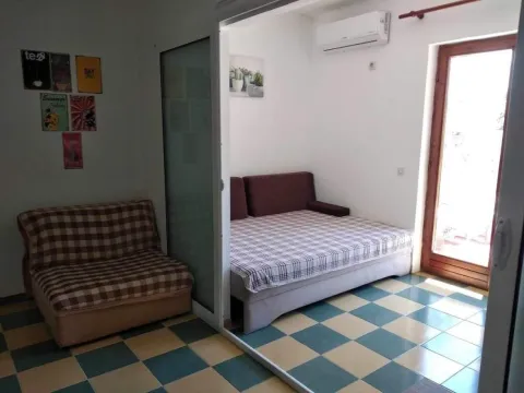 Rent, one bedroom apartment, 85m², Šušanj, Bar - image 1