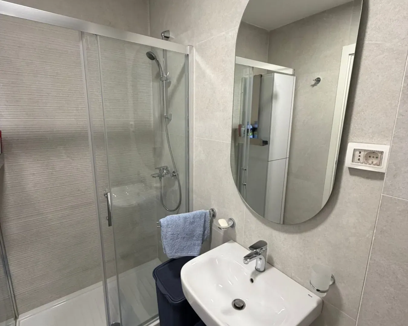 Izdavanje, jednosoban stan, 39m², Pobrežje, Podgorica