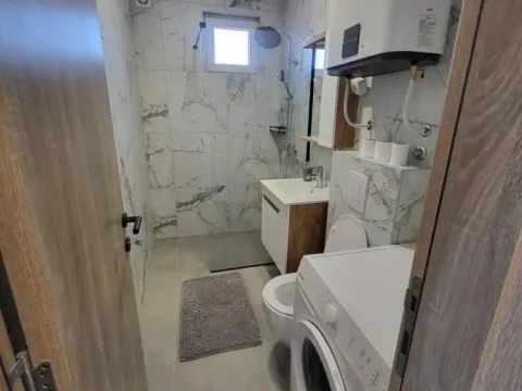 Izdavanje, jednosoban stan, 37m², Rotkvarija, Novi Sad Sve Podlokacije - image 11