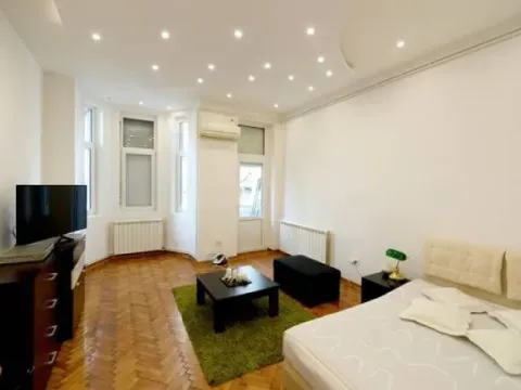 Sale, three bedroom apartment, 86m², Vračar Centar, Vračar Sve Podlokacije - image 11