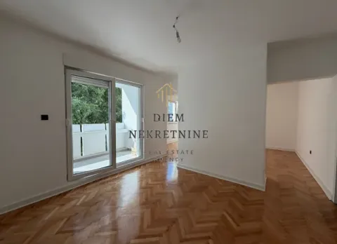 Prodaja, dvosoban stan, 72m², Pobrežje, Podgorica - image 12