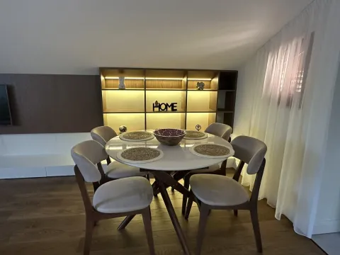 Rent, three bedroom apartment, 90m², Kotor, Crna Gora - image 7
